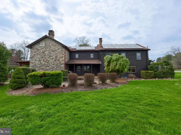 100 Seyler Rd, Fleetwood, PA 19522