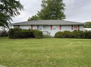 1754 Grape Ave, Fairfield, IA 52556
