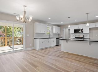 Anni, Broadway, NC 27505