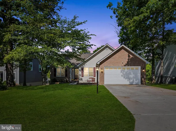 112 Rebels Cir, Winchester, VA 22602