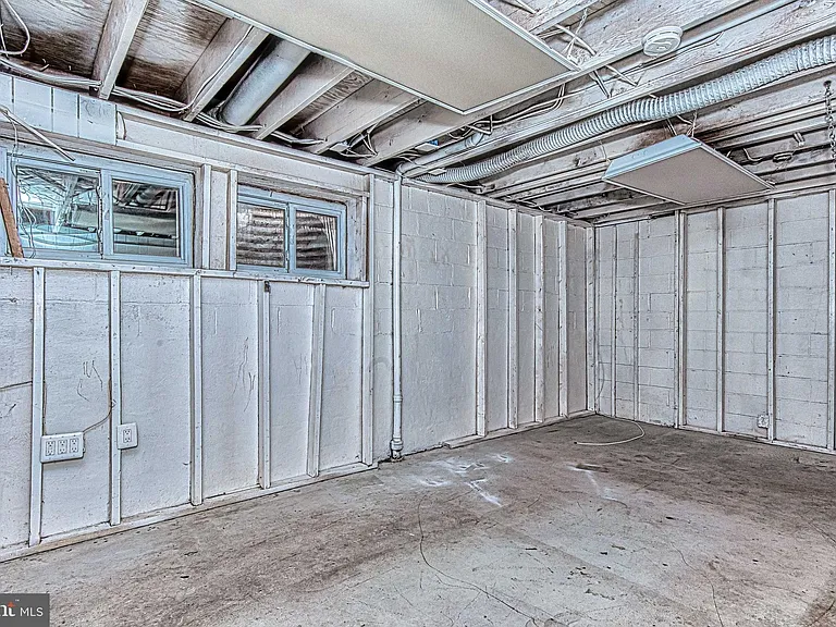 8467 Ivy Glen Ct — Photo 41