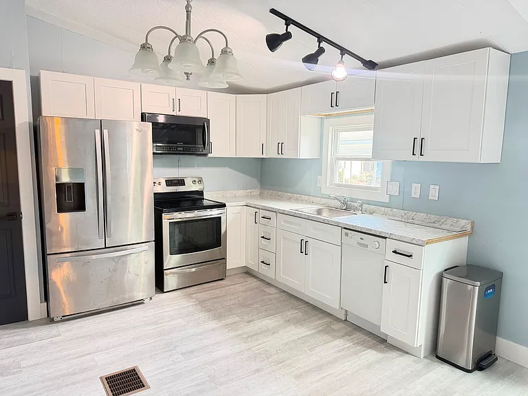 6530 Sutherland Ave — Photo 8