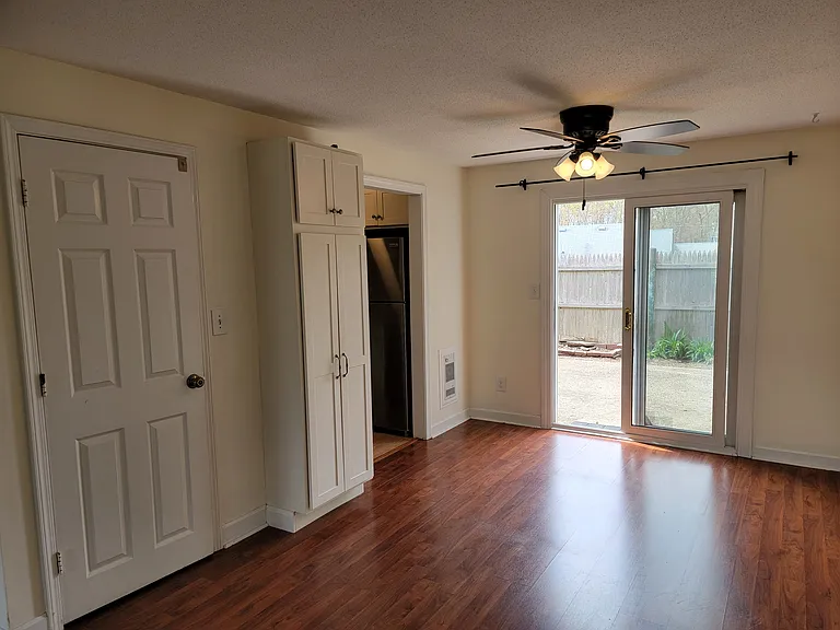 135 W Main St #5 — Photo 6