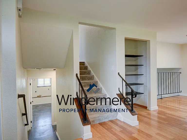 1285 Crescent Dr — Photo 11