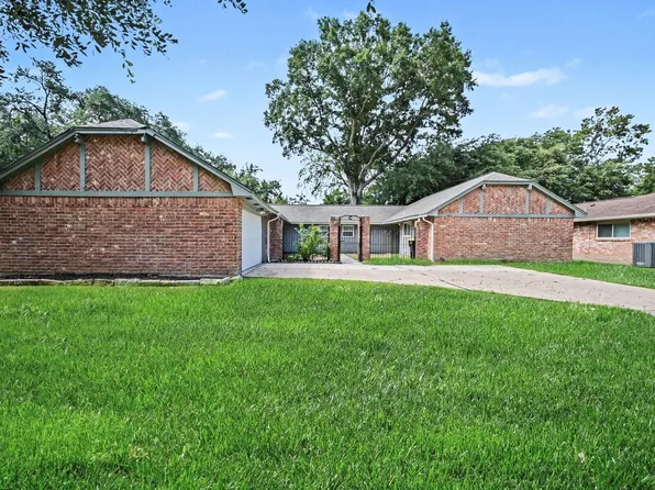 12615 Amado Dr, Houston, TX 77065