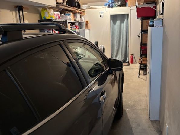 2 bedroom rental in Surrey — photo 11