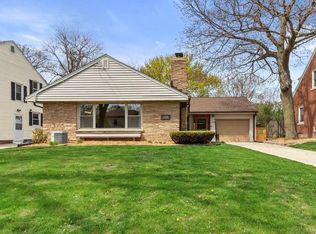 336 E Van Norman Ave, Milwaukee, WI 53207