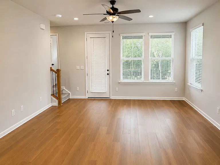 212 Ferebee Pl — Photo 8