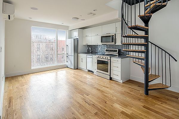 1st image of 138 Quincy St #6