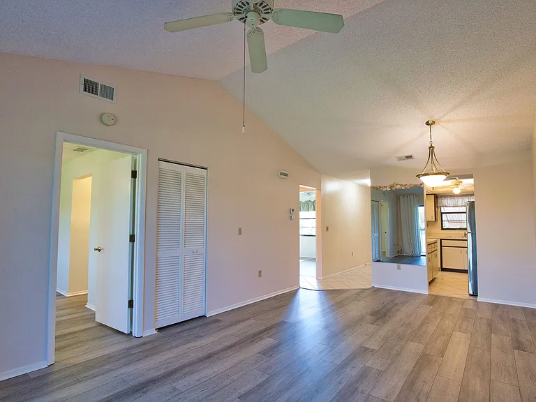 927 Capri Isles Blvd #8 — Photo 8