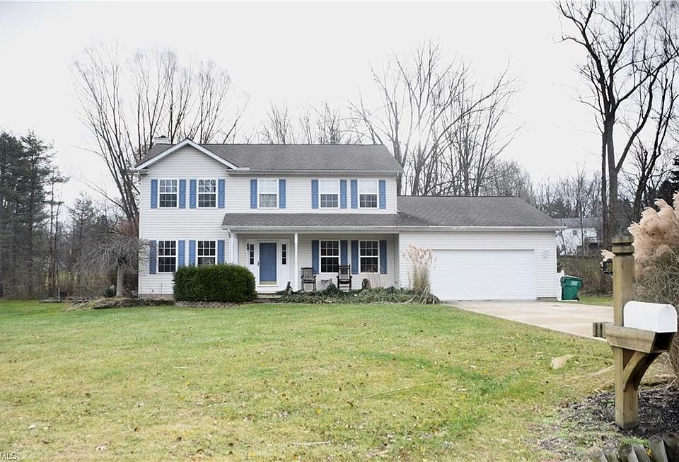 1st image of 300 Mountainside Dr
