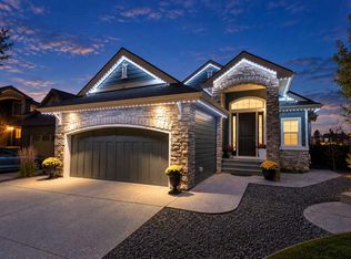 44 W Legacy Cv SE, Calgary, AB T2X0Y7