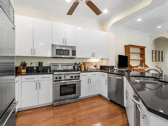 4th image of 14199 Calypso Ln