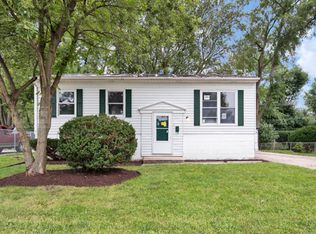 647 Belmont Dr, Romeoville, IL 60446