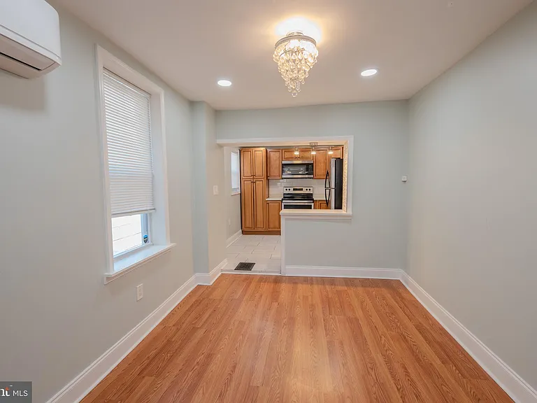 2059 E Ontario St — Photo 5