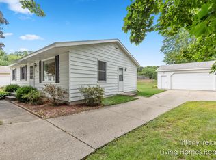 5949 Brookridge Ct SE, Kentwood, MI 49508