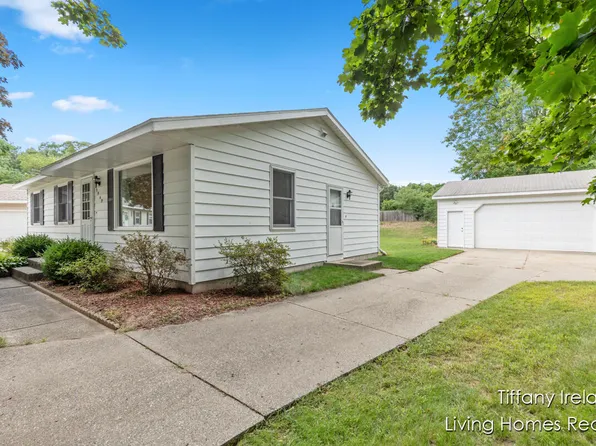 5949 Brookridge Ct SE, Kentwood, MI 49508