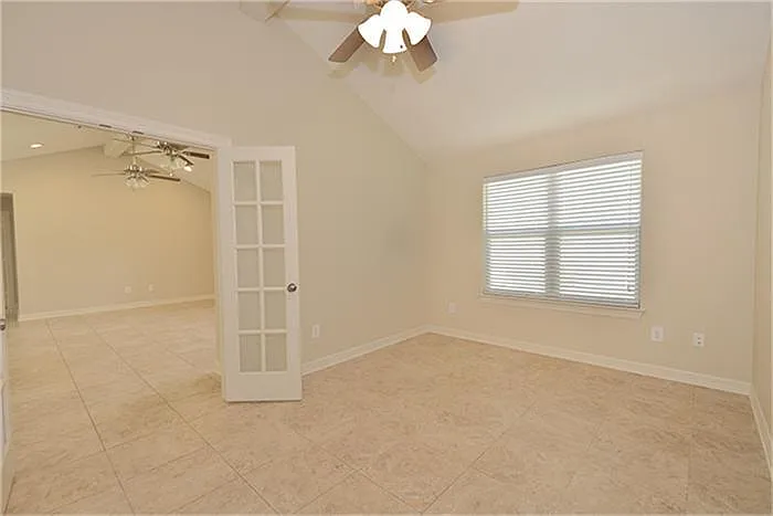 81 Yewleaf Dr — Photo 6