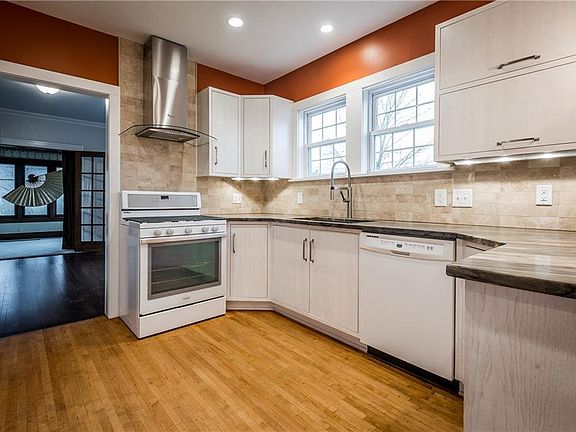 2nd image of 1502 E High Ave