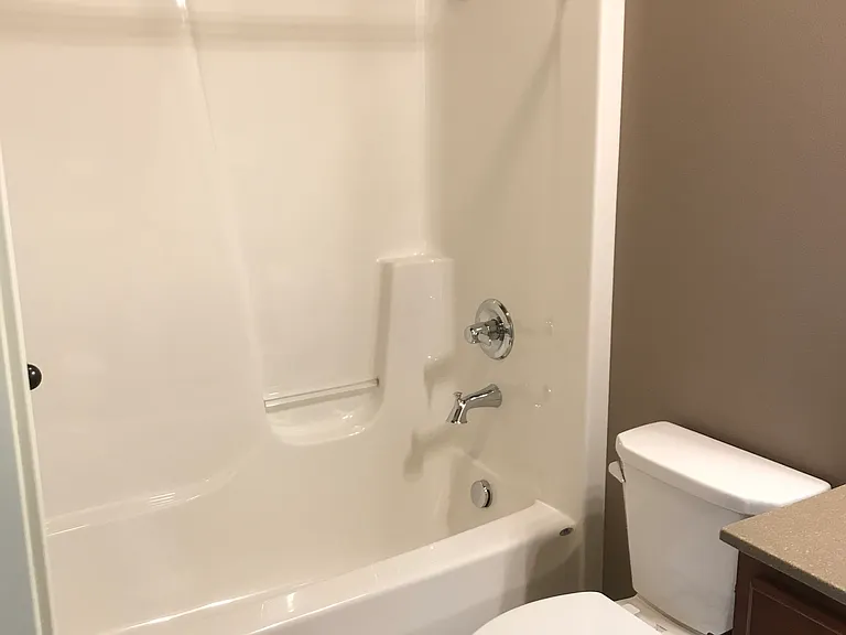 2721 London Dr — Photo 11