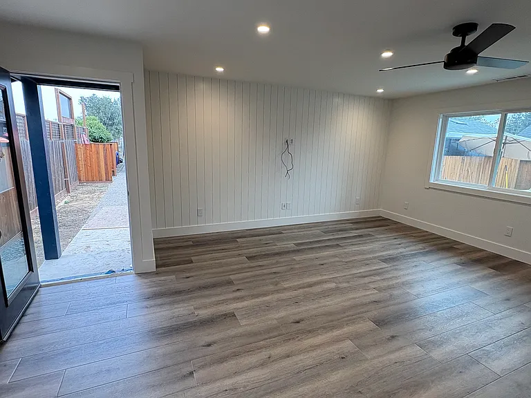 1841 Park Ave #A — Photo 2