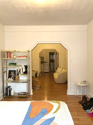 Rented by Kahen Properties | media 14