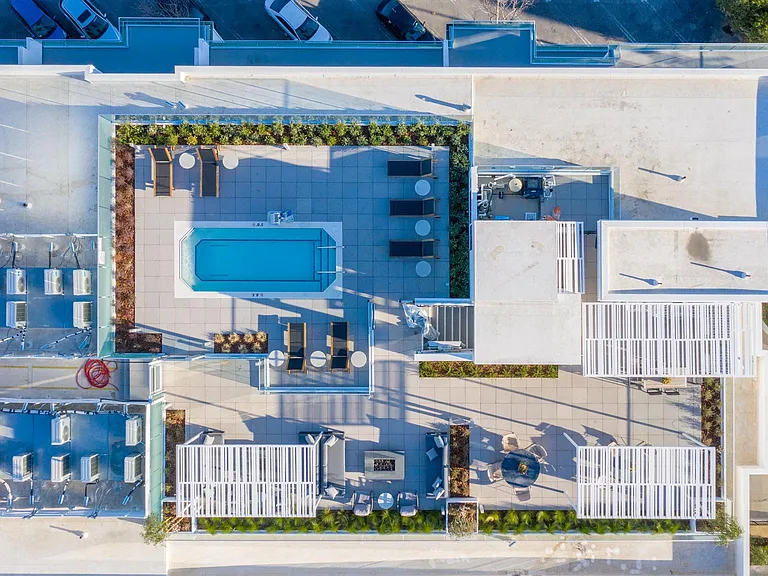 C1 by CLG ( + Coliving) — Photo 10
