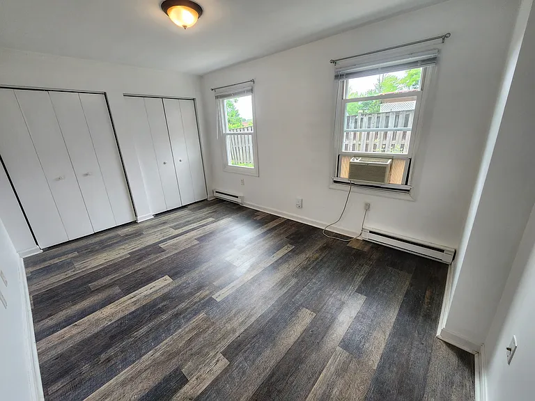 446 E Patrick St #F — Photo 11