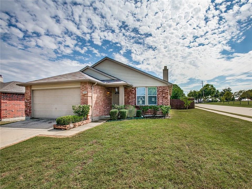 1st image of 5509 Comanche Wells Dr