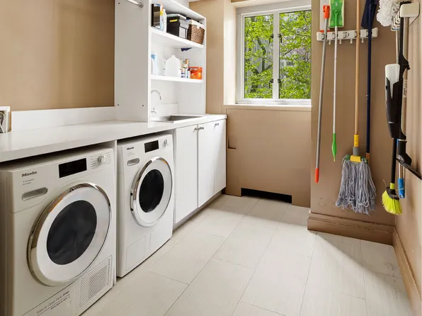 200 East 66th Street image 12 of 28