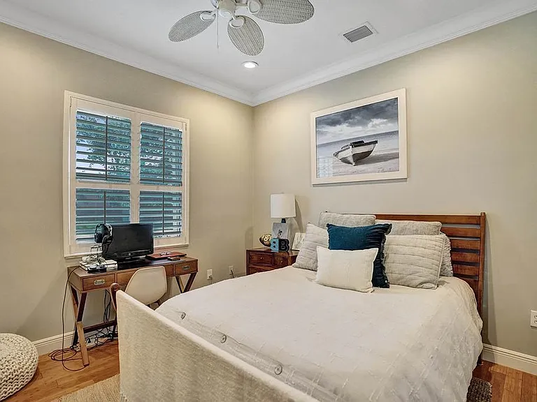 14985 SW 38th St — Photo 14