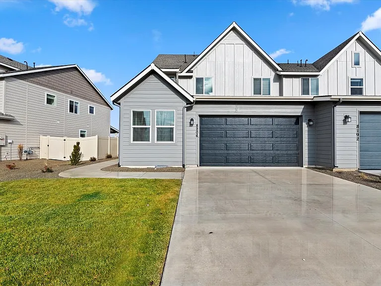 8206 W Grey Alder Dr — Photo 2
