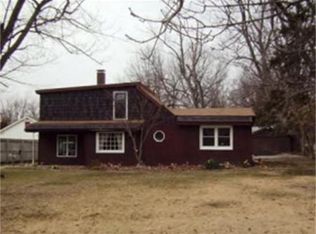 3437 N Macarthur Rd, Decatur, IL 62526