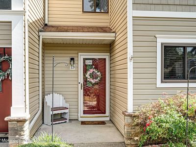13 Carol Ct, Tinton Falls, NJ, 07724
