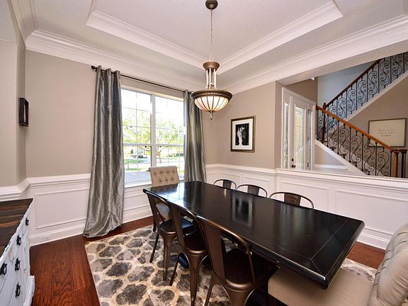 5th image of 631 McKenzie Oak Ln