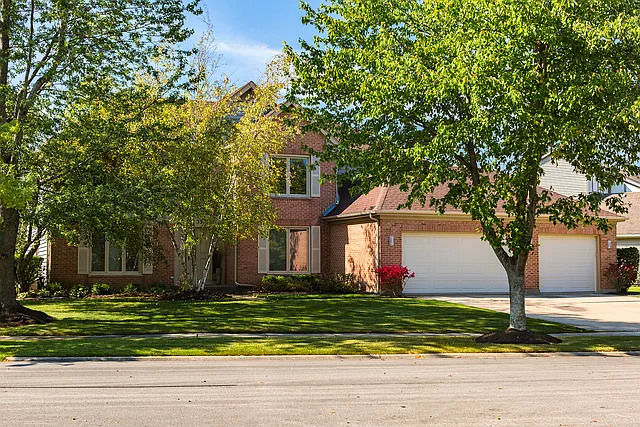 33 Carlyle Ln photo 1