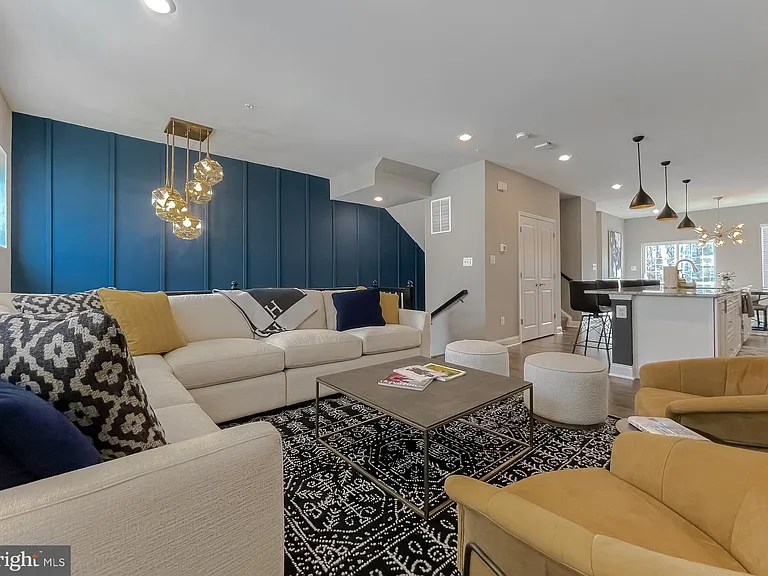 23810 Myrtle Glen Way — Photo 4