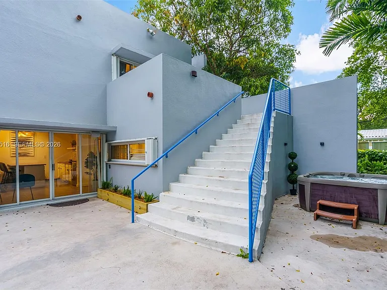 3225 SW 58th Ave #BACK — Photo 25