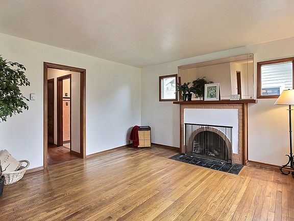 2nd image of 1018 S 61st St