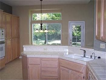 3rd image of 107 Wembley Ct