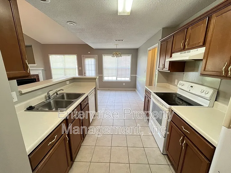2740 Green Turtle Trl — Photo 10