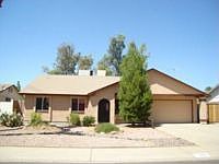 1st image of 902 W Hononegh Dr