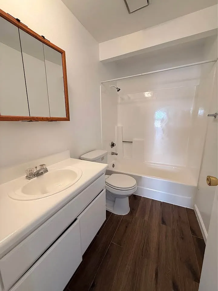 38604 10th St E — Photo 4