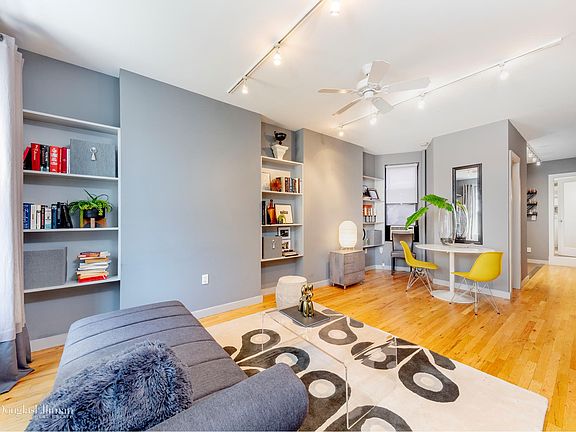 2nd image of 349 W 44th St APT 4FW