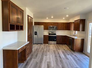 12215 Dogwood Dr, Holts Summit, MO 65043