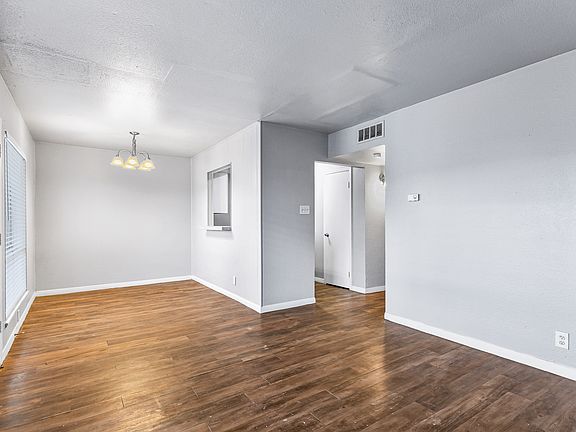 3rd image of 459 Eldon Dr APT 25