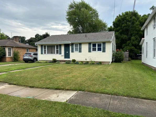 221 N Lakeview Ave, Sturgis, MI 49091