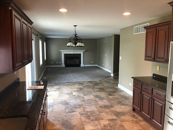 5th image of 1950 Summerfield Ln