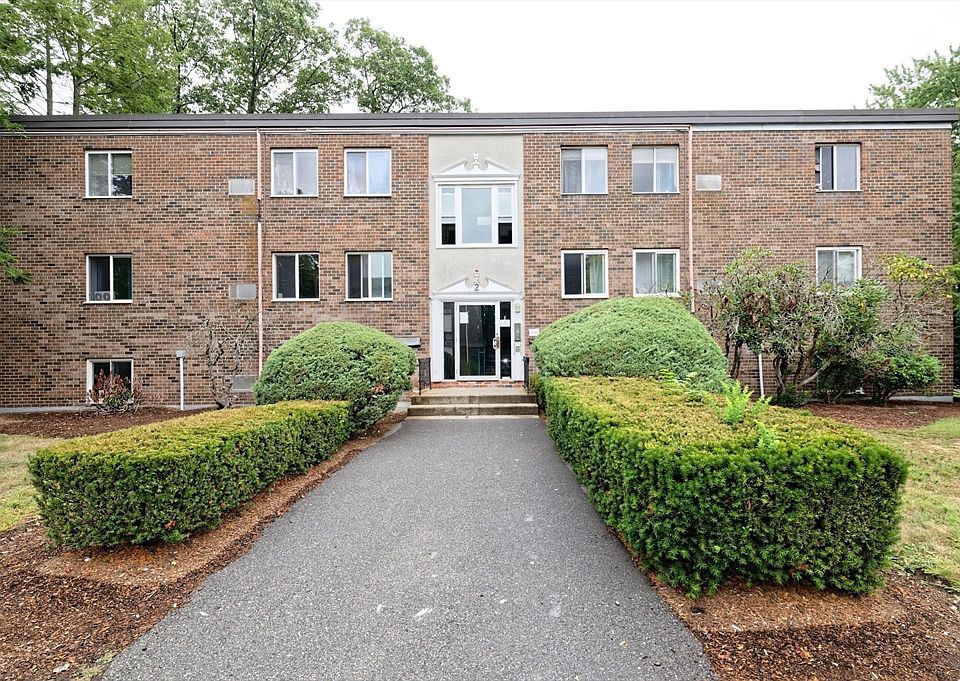 1st image of 2 Universal St APT 4