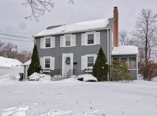 945 Armory St, Springfield, MA 01107